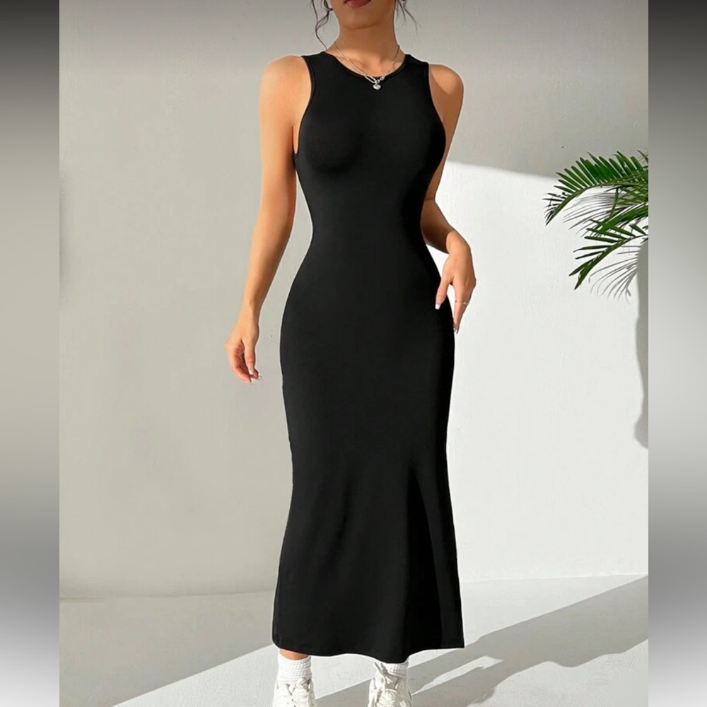SHEIN Black Sleeveless Midi Dress